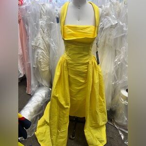 Elegant Yellow Evening Gown